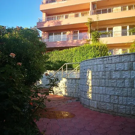 Complex Karia Ii * Kavarna