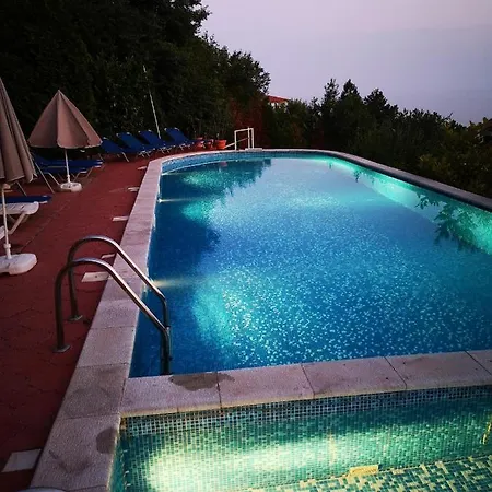 Complex Karia Ii Apartman
