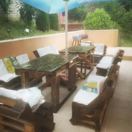 Complex Karia Ii Apartman Kavarna