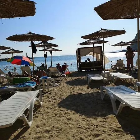 Apartman Complex Karia Ii Kavarna